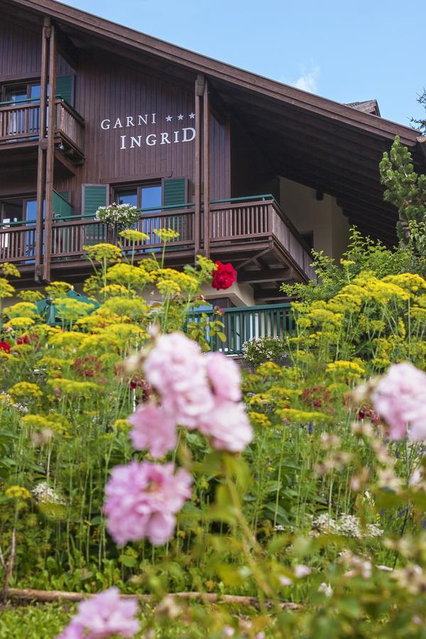 Garni Ingrid Hotel Dobbiaco Bagian luar foto